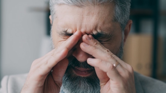 Seasonal cold is a result of viral infection, while sinusitis is an allergic reaction. (Pexel)