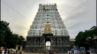 The petitioner, a devotee and a resident of Kancheepuram district in Tamil Nadu, had alleged that non-Brahmin devotees were not allowed to use the main entrance of the Manavala Mamunigal shrine The petitioner, a devotee and a resident of Kancheepuram district in Tamil Nadu, had alleged that non-Brahmin devotees were not allowed to use the main entrance of the Manavala Mamunigal shrine