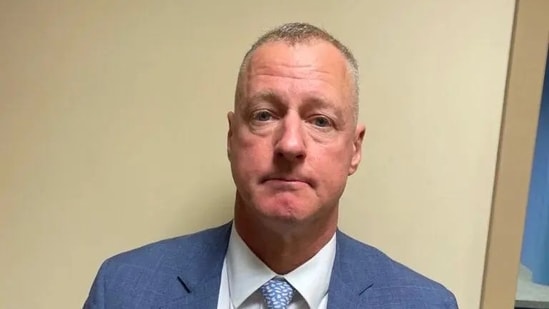 Paul Robinson is a Pennsylvania-based lawyer who specializes in transportation, commercial, construction, and insurance law. 