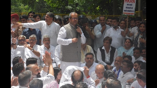 Hooda said the government’s primary responsibility was to conduct regular recruitment and provide stable employment to the youth. (Sant Arora/HT)