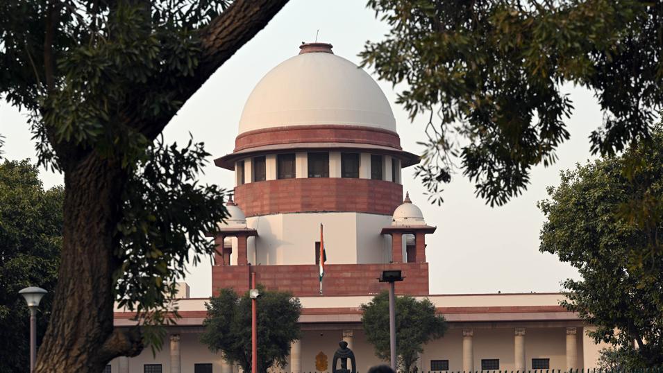 The Supreme Court of India gave the FSSAI a two-week deadline on August 13 to finalize front-of-pack warning label guidelines. (HT_PRINT) The Supreme Court of India gave the FSSAI a two-week deadline on August 13 to finalize front-of-pack warning label guidelines. (HT_PRINT)