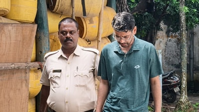 দিনহাটা আদালতে পেশ করা হয় প্রদীপ্ত বসুকে।