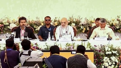 Union Home Minister Amit Shah, centre, with Tamil Nadu Chief Minister Joseph Vijay, left, Andhra Pradesh Chief Minister N Chandrababu Naidu, right, during the 31st Meeting of the Southern Zonal Council (SZC) at Mahabalipuram, in Chengalpattu district, Thursday, Aug. 20. (PTI)