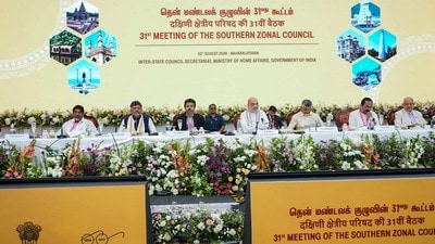 కేంద్ర హోంమంత్రి అమిత్ షా అధ్యక్షతన కోవలంలో జరిగిన 31వ దక్షిణ ప్రాంతీయ మండలి సమావేశం (@CMofKarnataka) కేంద్ర హోంమంత్రి అమిత్ షా అధ్యక్షతన కోవలంలో జరిగిన 31వ దక్షిణ ప్రాంతీయ మండలి సమావేశం (@CMofKarnataka)