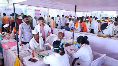 Public expenditure on 2026 Ashadhi Wari has come under scrutiny after Solapur ZP members questioned procurement of medicines worth  ₹10 crore and spectacles worth  ₹50 lakh. (HT)