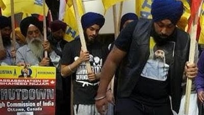 Inderjeet Singh Gosal (centre) at a protest in front of the Indian consulate in Toronto, Canada in 2024.