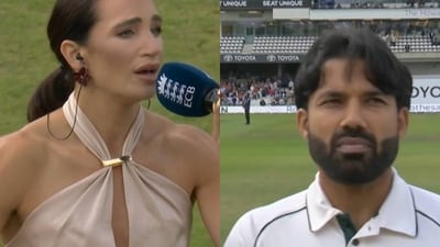 Laura Wright sang the Pakistani anthem, before the start of the Headingley Test on Wednesday Laura Wright sang the Pakistani anthem, before the start of the Headingley Test on Wednesday