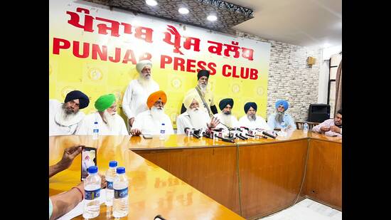 In view of the bandh, the SGPC has also postponed its executive committee scheduled at its headquarters in Amritsar to August 22. (HT Photo)