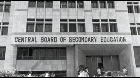 SC asked CBSE to consider delaying the three-language policy for current Class 6 students and sought details on teachers, resources and implementation.