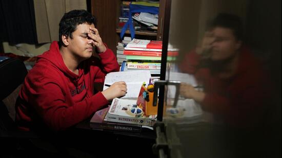 The report, based on responses from 8,515 students across India, found that happiness, confidence and motivation also declined steadily through the school years. Happiness fell from 65% in Grade 8 to 48% in Grade 12, while confidence dropped from 64% to 47%. Motivation also fell from 64% to 49%. (Hindustan Times)