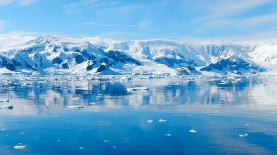 Antarctica’s ice sheet is the largest reservoir of freshwater on Earth, but it is shrinking. 