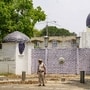 দিল্লিতে পাকিস্তানের হাইকমিশনের বাইরে চলল বুলডোজার।