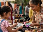 Girl takes <span class='webrupee'>₹</span>100 to buy mum a birthday present.