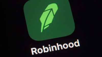 Robinhood stock rises nearly 5% as Trump backs the Clarity Act, boosting hopes for clearer US crypto rules and stronger growth for HOOD. (AP) Robinhood stock rises nearly 5% as Trump backs the Clarity Act, boosting hopes for clearer US crypto rules and stronger growth for HOOD. (AP)