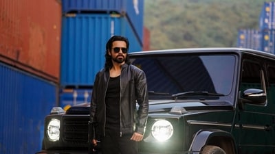 Awarapan 2 box office collection day 7: Emraan Hashmi in a still from the film. Awarapan 2 box office collection day 7: Emraan Hashmi in a still from the film.