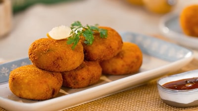 The crispy paneer cutlets can be made in just 30 minutes. (@RanveerBrar/YouTube) The crispy paneer cutlets can be made in just 30 minutes. (@RanveerBrar/YouTube)