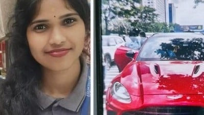కారు ఢీకొని యువతి దుర్మరణం కారు ఢీకొని యువతి దుర్మరణం