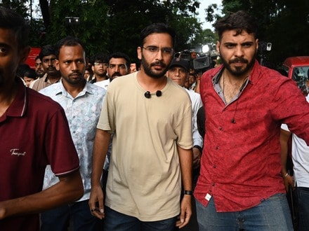 রাজস্থানে এ বার ‘স্কুল ঠিক করো’ অভিযান চালাতে গিয়ে হামলার মুখে পড়ল ককরোচ জনতা পার্টি বা সিজেপি। 