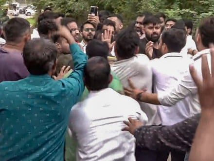 జైపూర్‌లో సీజేపీ నేత అశుతోష్ రాంకాపై దాడి.. స్కూల్ తనిఖీ వేళ ఉద్రిక్తత