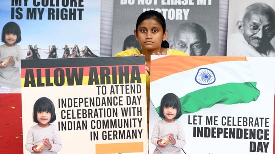 Dhara Shah, mother of Ariha Shah who is in German foster care, stage a demonstration at Jantar Mantar to allow the child to celebrate Independence Day with the Indian Community in Germany, in New Delhi on Friday. (ANI Photo)