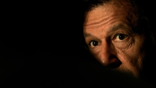 Former cricketer Imran Khan, leader of the Tehrik-e-Insaf party, speaks to reporters during the All Parties Conference of Pakistan's Opposition Parties in London, July 8, 2007. 