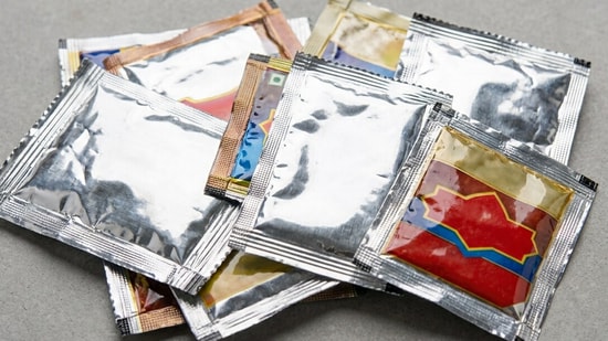 The Food Safety and Standards Authority of India (FSSAI), has tightened packaging rules for pan masala. (AI generated/Representative)