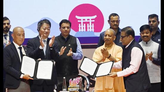 Representatives of Uttar Pradesh and Japan exchanged folders by signing MoUs between UP and Japan in the presence of chief minister Yogi Adityanath and Kotaro Nagasaki, Governor of Yamanashi (Japan) during the UP- Japan investment meet 2026, at Indira Gandhi Pratishthan in Lucknow, on Friday. (Deepak Gupta/HT Photo)