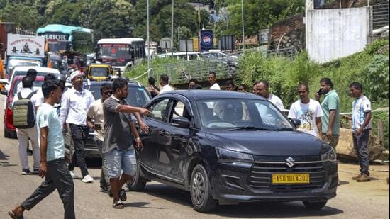 The Assam-Meghalaya highway blockade continued over Shillong violence, with cab operators demanding assurances on the safety of Assam drivers and vehicles. (PTI)