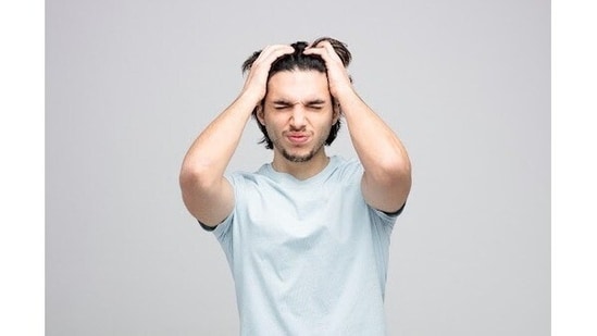 1 in 3 Young Men With Hair Loss Sleeps Irregularly, Says Traya's Saloni Anand This Hair Loss Awareness Month
