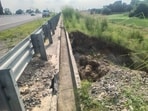 A collapsed section of the Lucknow-Kanpur Expressway (HT Photo)
