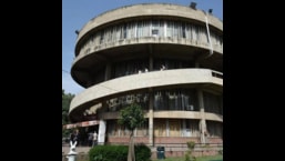 Chandigarh: Not allowed to campaign in PU hostels, students hold protest