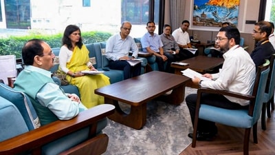 Union Health Minister JP Nadda reviews H1N1 influenza preparedness during a meeting, in New Delhi. (@MoHFW_INDIA/X)