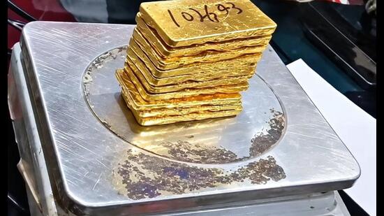 10 kg gold seized by Kannauj police (Sourced)