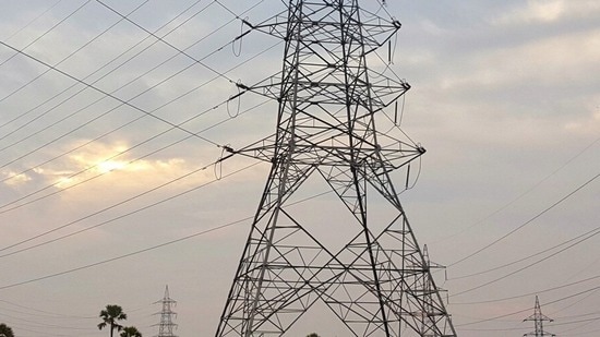విద్యుత్ సంస్థల్లో 629 ఏఈఈ పోస్టులు