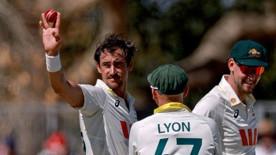 Mitchell Starc dismantled the Bangladesh top order in the second Test match.