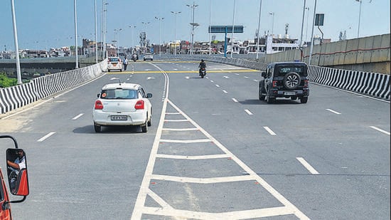 Commuters can enter the corridor through Ring Road and DND Flyway at Sarai Kale Khan. (RAJ K RAJ /HT PHOTO)