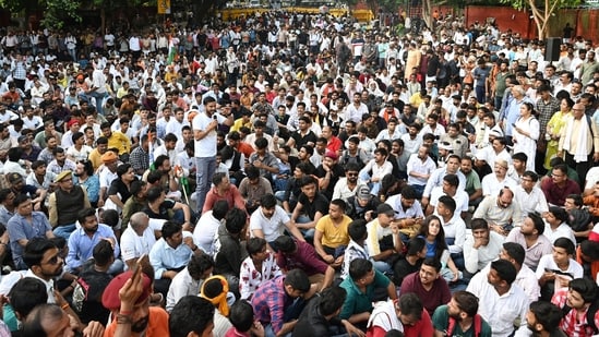 A crowd gathered during the “Reservation Reform Satyagraha” demonstration called by the Reservation Reform Alliance (RRA) against caste-based reservation at Jantar Mantar, in New Delhi on Friday.