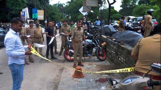 Police at the scene of crime in Gomti Nagar, Lucknow. (FILE PHOTO)