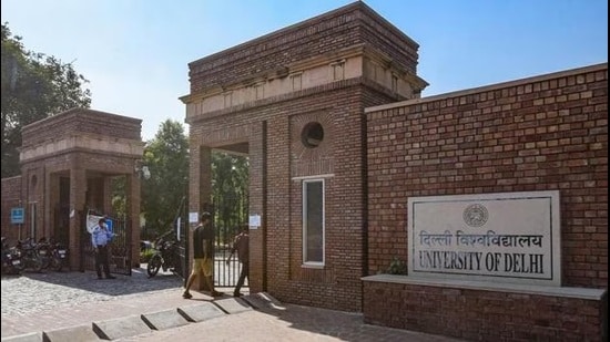 The courses offered include BSc (Hons) Mathematics, BSc (Hons) Electronics, and BA (Hons) in languages like Arabic, Persian, Urdu, Bengali, and Sanskrit. (HT Archive)