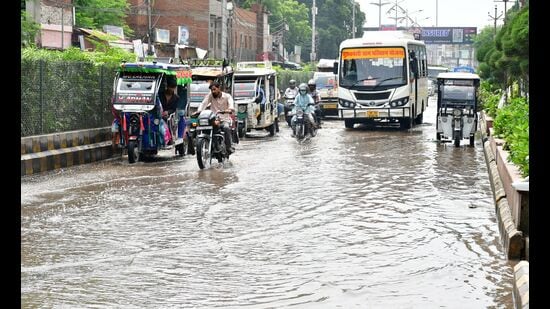 Waterlogging in Baihrana and other parts of the city on Saturday. (Anil Kumar Maurya/HT)