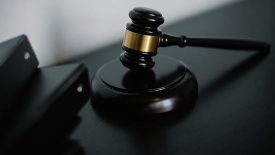 Starr Manufacturing Inc. has taken legal action against Julie Watson for her one-star Google review, alleging defamation and seeking over $25,000.