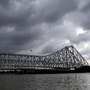 ভাদ্রের ভ্যাপসা গরমের মাঝে কি স্বস্তির বৃষ্টি মিলবে? আবহাওয়ার খবর একনজরে(Saikat Paul)