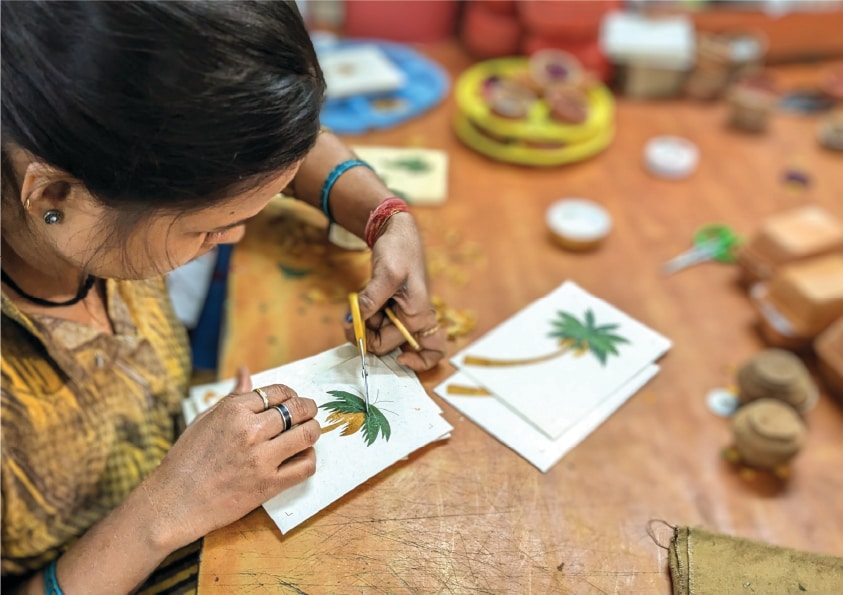 Some organisations have upskilled waste pickers to help turn wilted, discarded flowers into handcrafted products. Some organisations have upskilled waste pickers to help turn wilted, discarded flowers into handcrafted products.