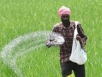 India requires around 39 million tonnes of urea annually but produces about three-fourths of its requirement domestically.(File Photo/HT)