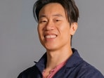 Jason Shen left his  <span class='webrupee'>₹</span>2.4 crore Meta job to coach startup founders.