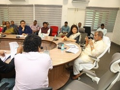 ఆరోగ్యశాఖ మంత్రి దామోదర రాజనర్సింహ సమీక్ష