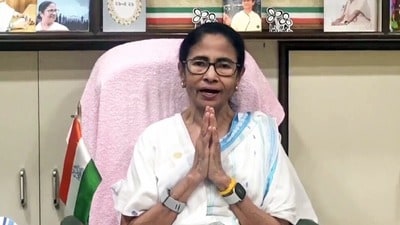 প্রাক্তন মুখ্যমন্ত্রী মমতা বন্দ্যোপাধ্যায় (MAMATA BANERJEE SOCIAL MEDIA)