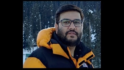 Amid growing environmental crisis in Kashmir with shrinking water bodies, drying streams, and unchecked mining, Dr Muzaffar Bhat stands as a determined voice for nature. (HT Photo) Amid growing environmental crisis in Kashmir with shrinking water bodies, drying streams, and unchecked mining, Dr Muzaffar Bhat stands as a determined voice for nature. (HT Photo)