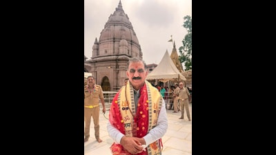 Himachal Pradesh Chief Minister Sukhvinder Singh Sukhu visits Kashi Vishwanath Temple, in Varanasi. (PTI)