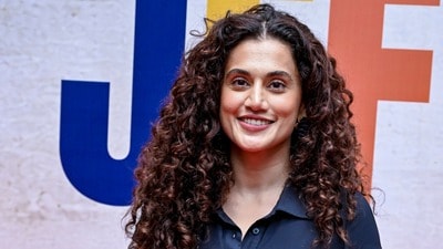 ‘কখনও দেখাও হয়নি!’—কঙ্গনার সঙ্গে পুরনো দ্বন্দ্ব নিয়ে মুখ খুললেন তাপসী (PTI) ‘কখনও দেখাও হয়নি!’—কঙ্গনার সঙ্গে পুরনো দ্বন্দ্ব নিয়ে মুখ খুললেন তাপসী (PTI)